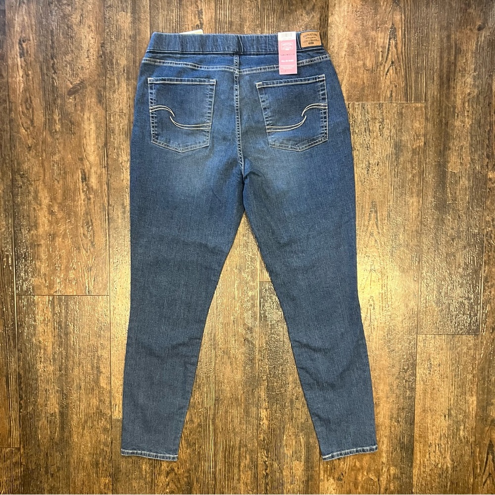 Signature By Levi Strauss Gold Totally Shaping Pull-on Skinny Jeans Size 14M